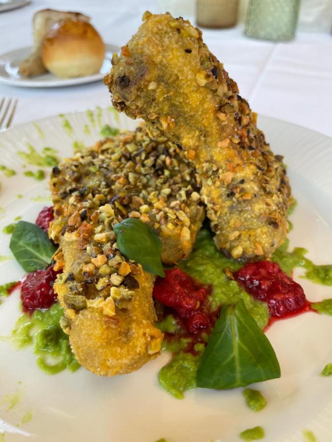Antico Borgo Molino 7Cento Vicino Ai Giardini Di Ninfa Hotell Cori Eksteriør bilde