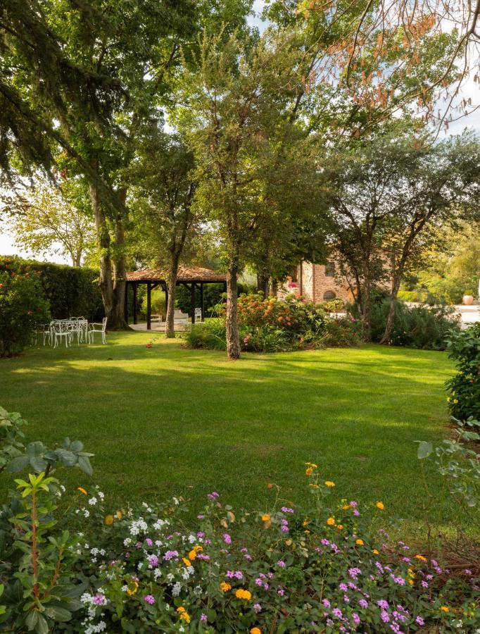 Antico Borgo Molino 7Cento Vicino Ai Giardini Di Ninfa Hotell Cori Eksteriør bilde