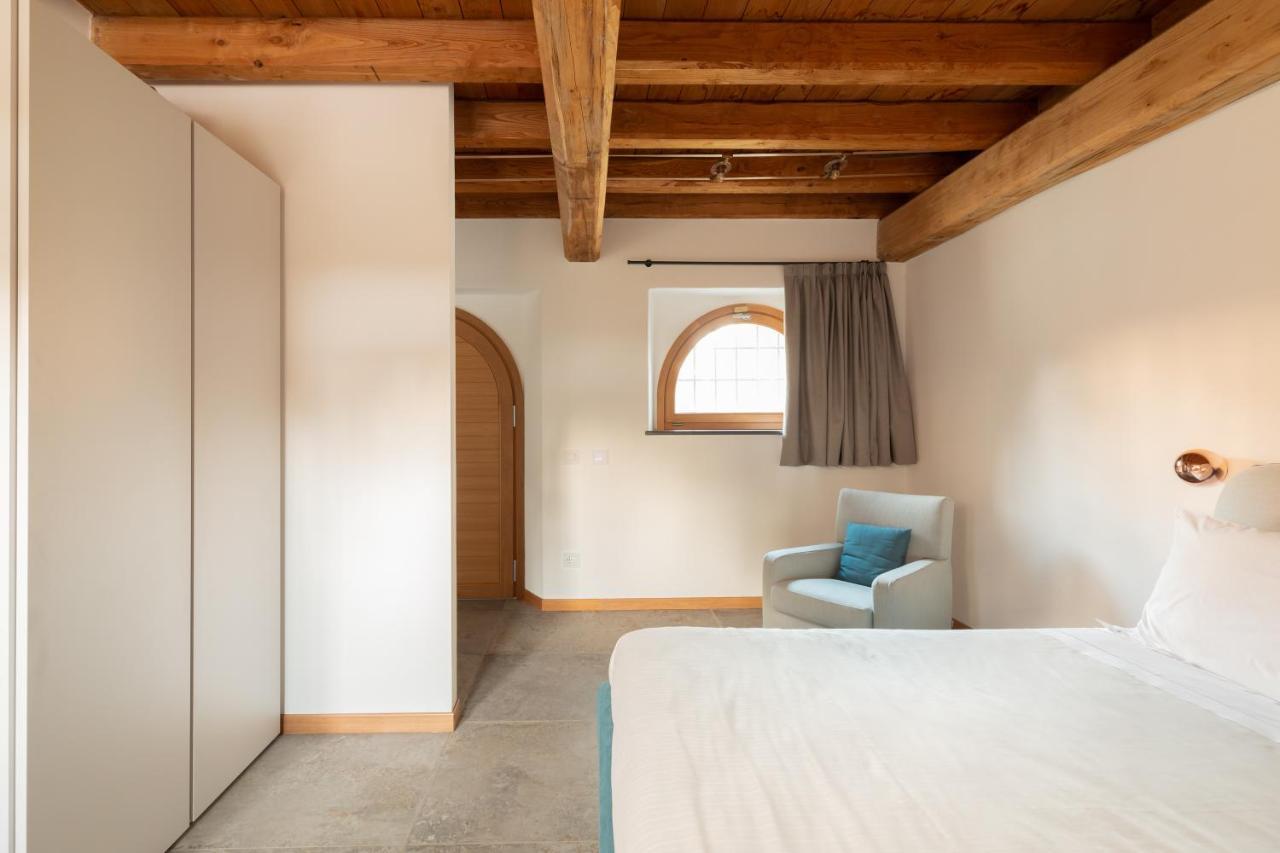 Antico Borgo Molino 7Cento Vicino Ai Giardini Di Ninfa Hotell Cori Eksteriør bilde