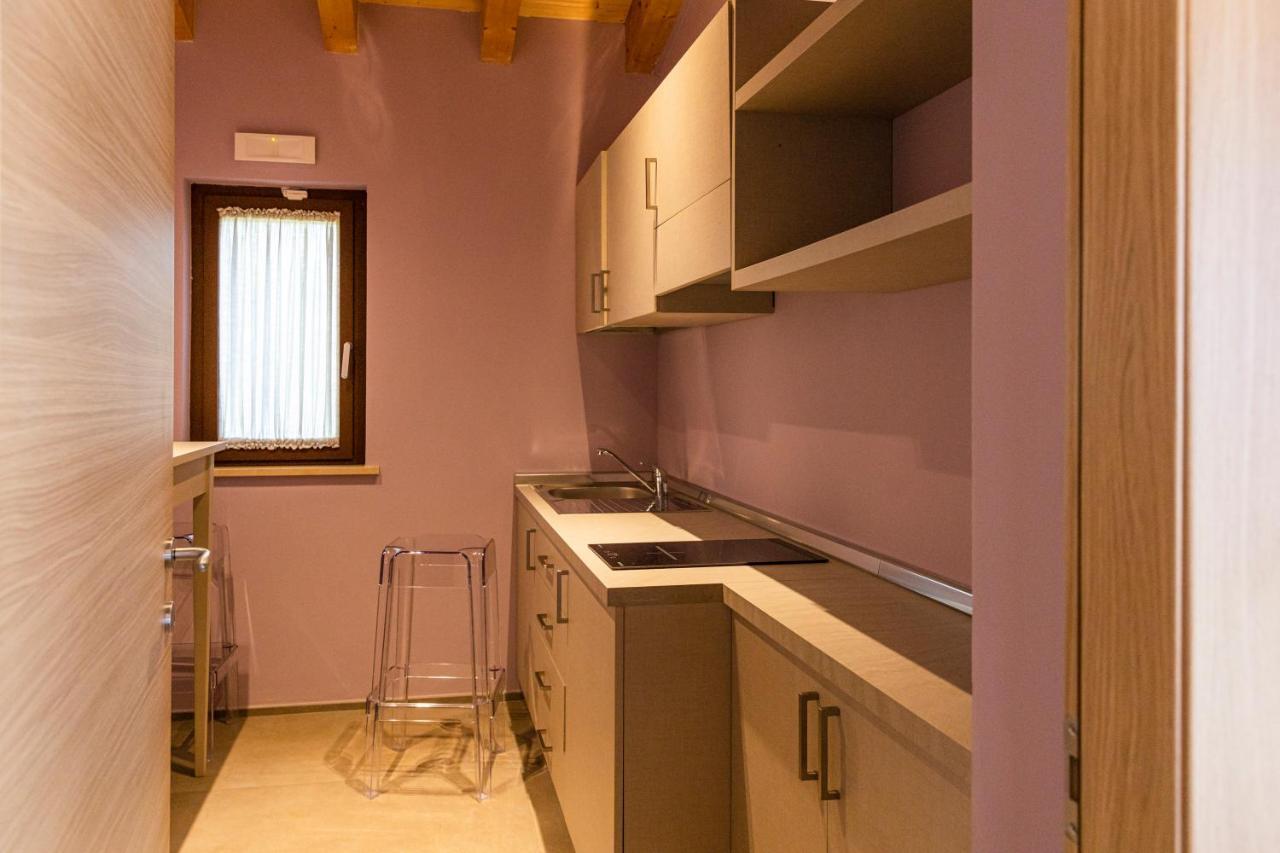 Antico Borgo Molino 7Cento Vicino Ai Giardini Di Ninfa Hotell Cori Eksteriør bilde